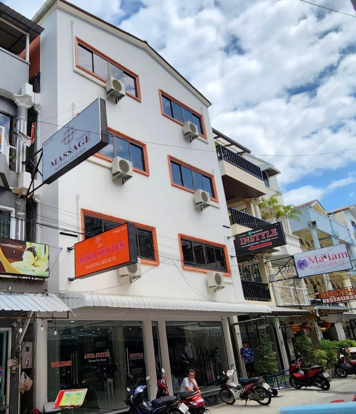 Arya Suites Patong Beach Esterno foto